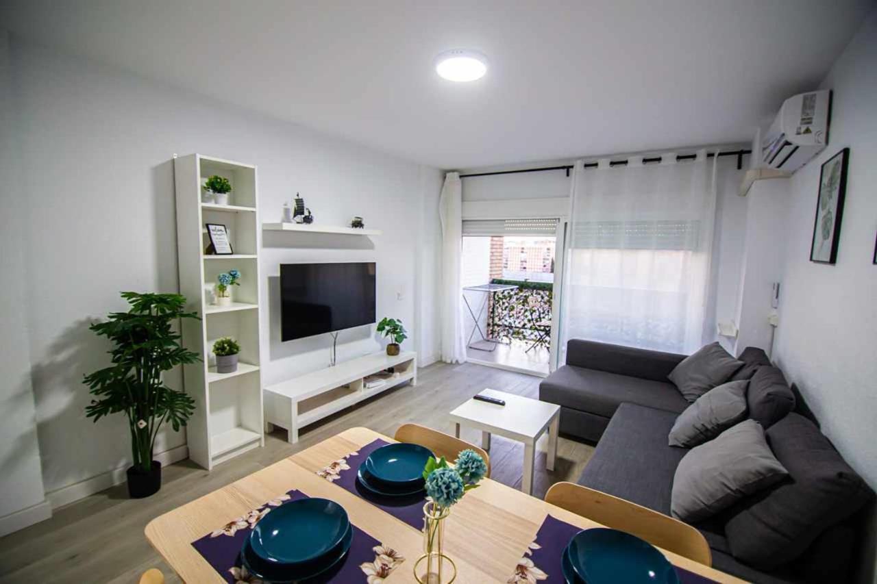 מאלגה Apartamento Heroes De Sostoa מראה חיצוני תמונה