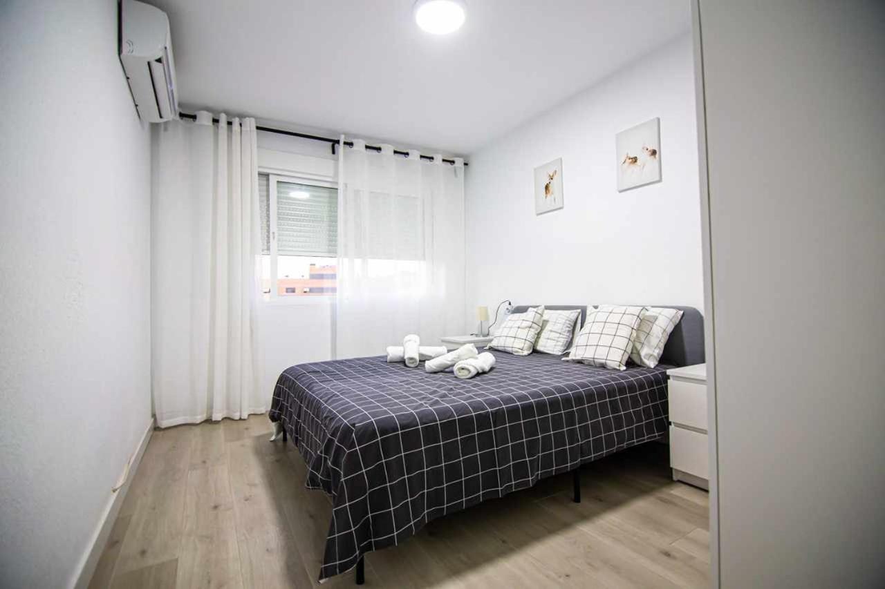 מאלגה Apartamento Heroes De Sostoa מראה חיצוני תמונה